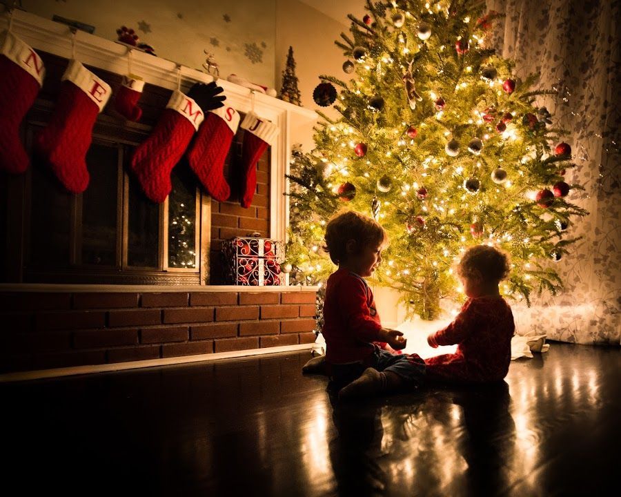 Christmas Eve -   15 christmas photoshoot kids siblings ideas