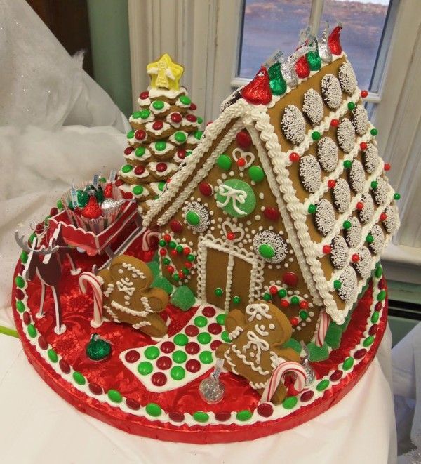 Gingerbread House Design Ideas - The Organised Housewife -   16 gingerbread house designs ideas