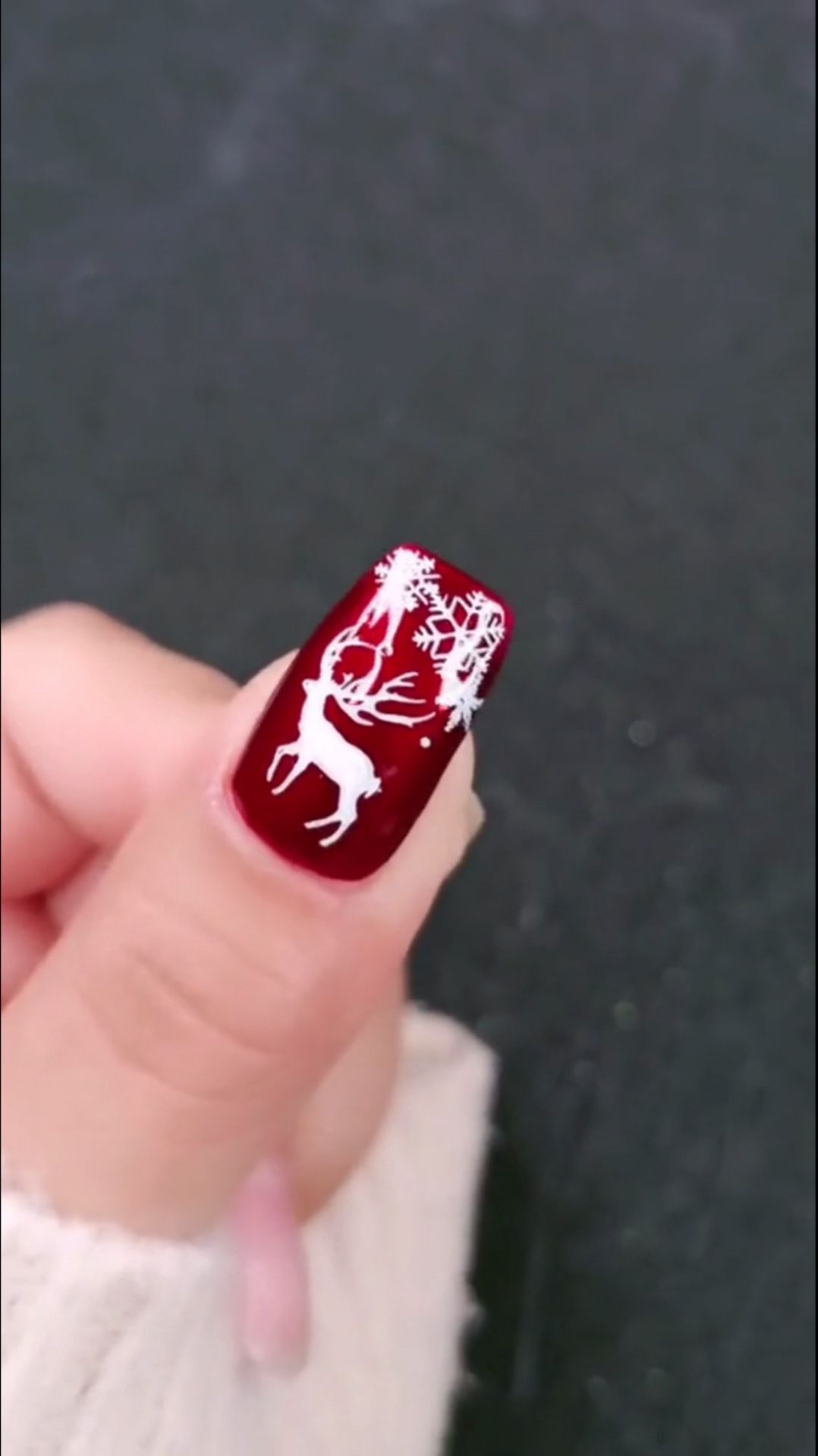 A nail art idea for Christmas, Chinese red with snowпёЏ and elk. -   16 xmas nails easy diy christmas ideas