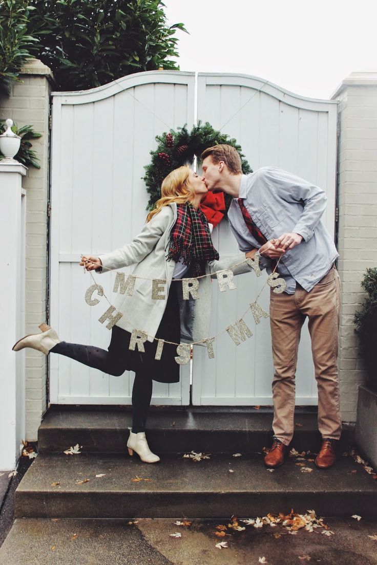 HOME FOR THE HOLIDAYS - willivia -   17 christmas photoshoot couples funny ideas