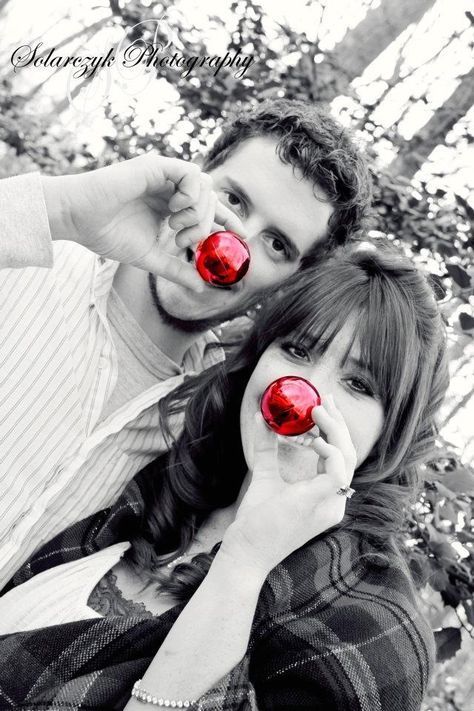 15 simple photo ideas for creative holiday cards -   17 christmas photoshoot couples funny ideas
