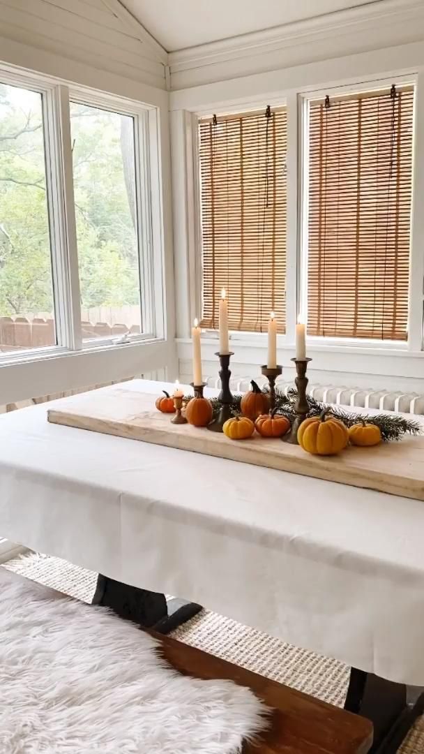 DIY Fall Table Pumpkin Centerpiece for Thanksgiving Entertaining -   18 diy thanksgiving table decor simple ideas