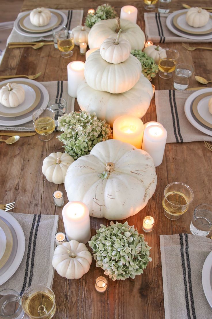 Simple Thanksgiving Table with White Pumpkins - Modern Glam -   18 diy thanksgiving table decor simple ideas