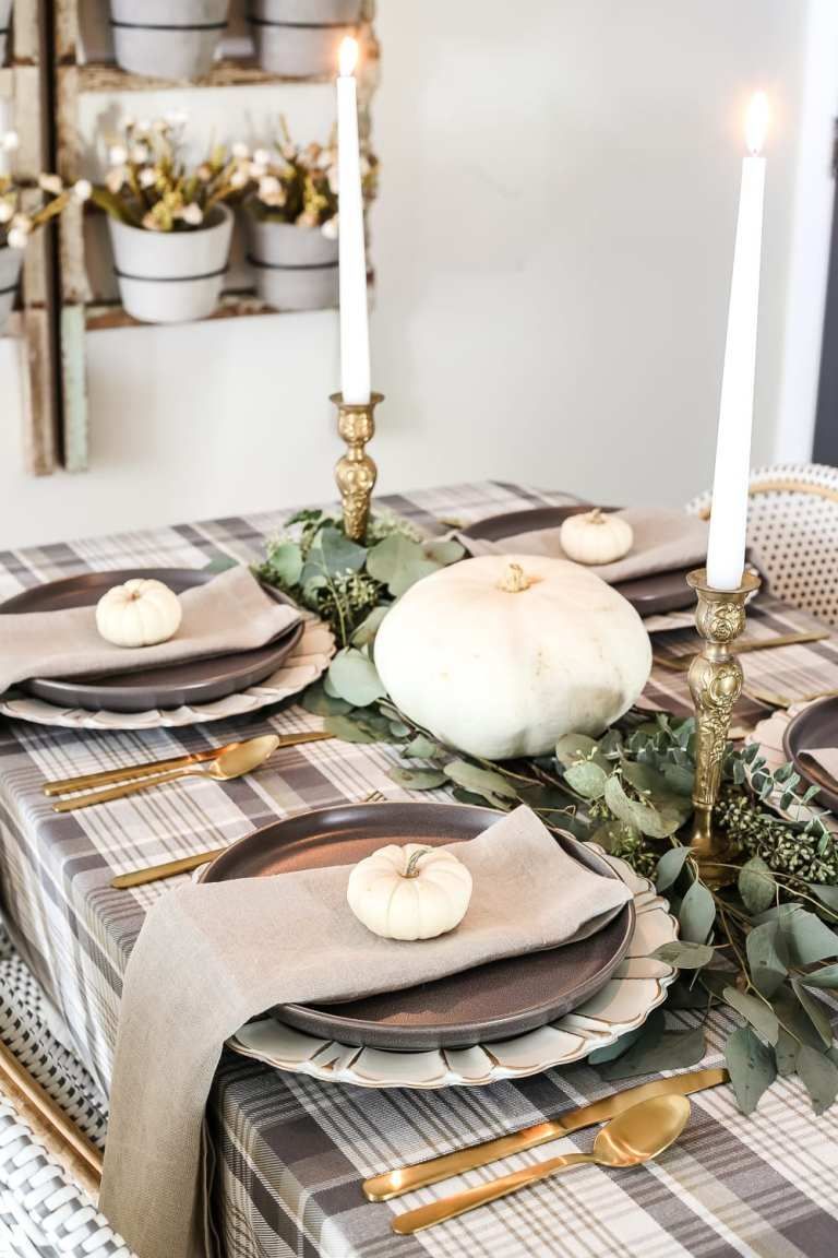 Neutral Low-Key Thanksgiving Tablescape - Bless'er House -   18 diy thanksgiving table decor simple ideas