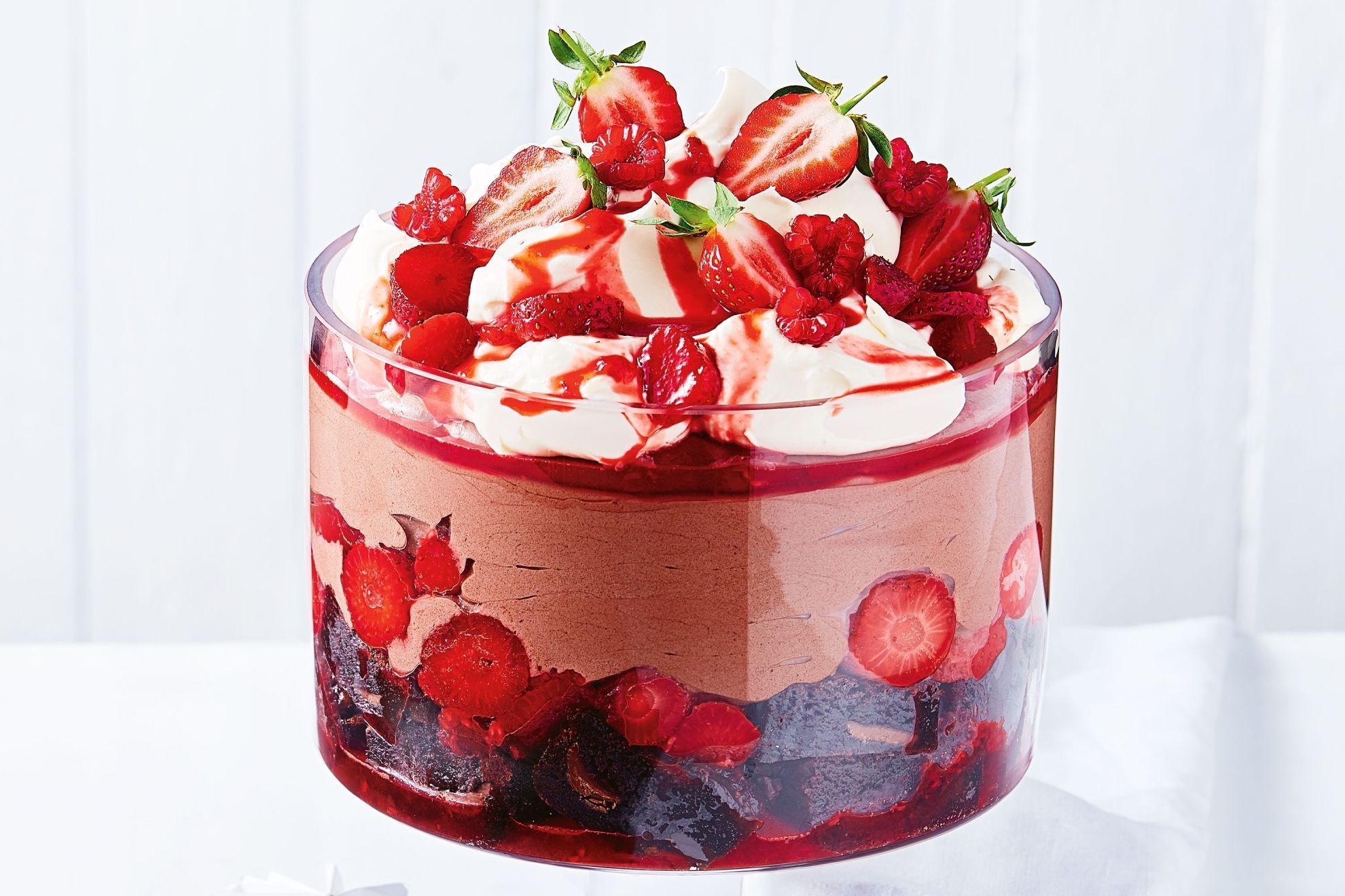 Berries and chocolate brownie trifle -   18 xmas food desserts simple ideas