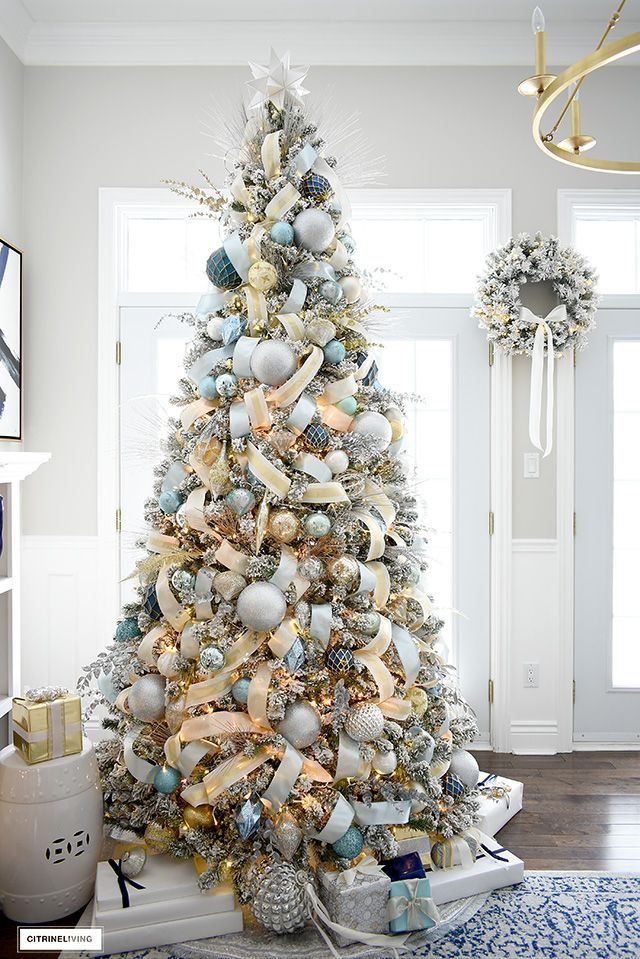 Elegant Christmas Living Room: Soft Blue + Gold - CITRINELIVING -   19 christmas tree 2020 blue and gold ideas