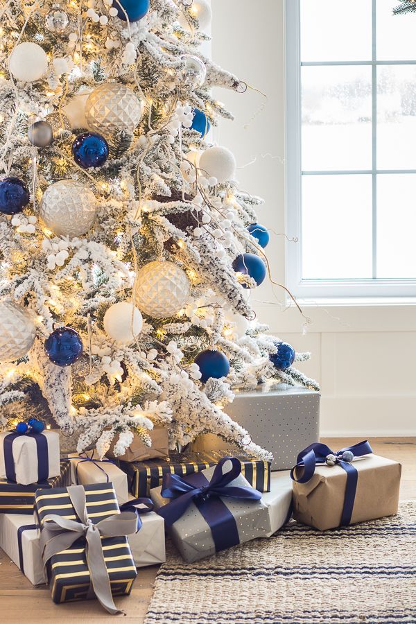 Friday Feels - Christmas Tree and Winter Boots -   19 christmas tree 2020 blue and gold ideas
