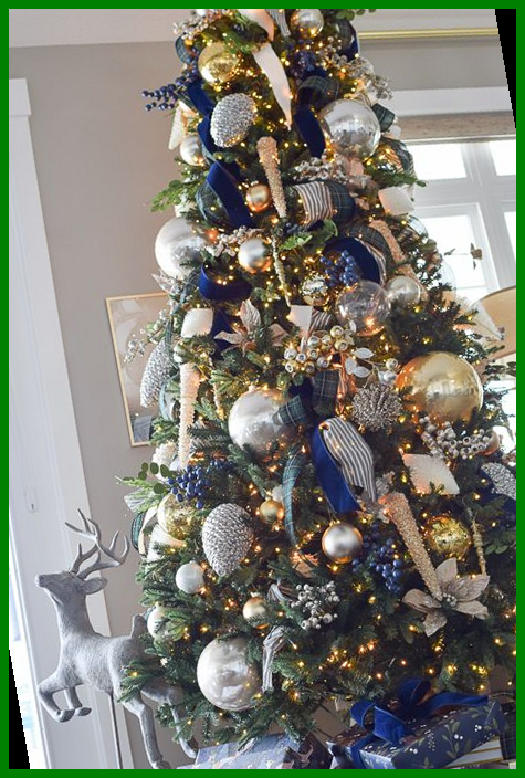 Blaue und gr?ne Tartan Plaid Christmas Home Tour 2019 36+ | christmas tree decorations themes | -   19 christmas tree 2020 blue and gold ideas