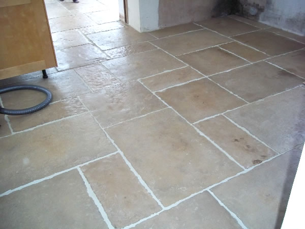 Natural Stone Tile Kitchen Flooring Granite Gold